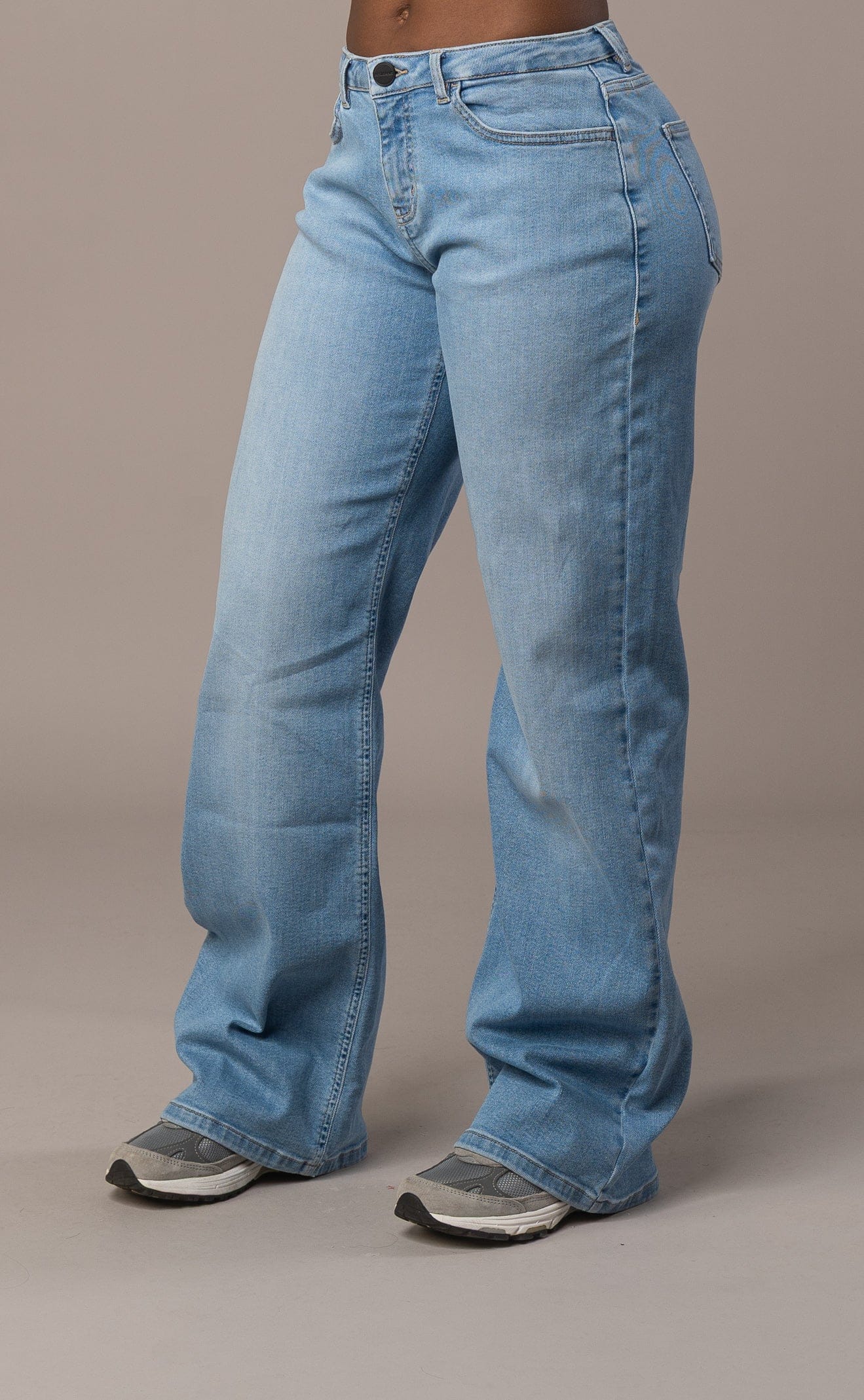 Womens Baggy Low Waisted Fitjeans - Arctic Light Blue