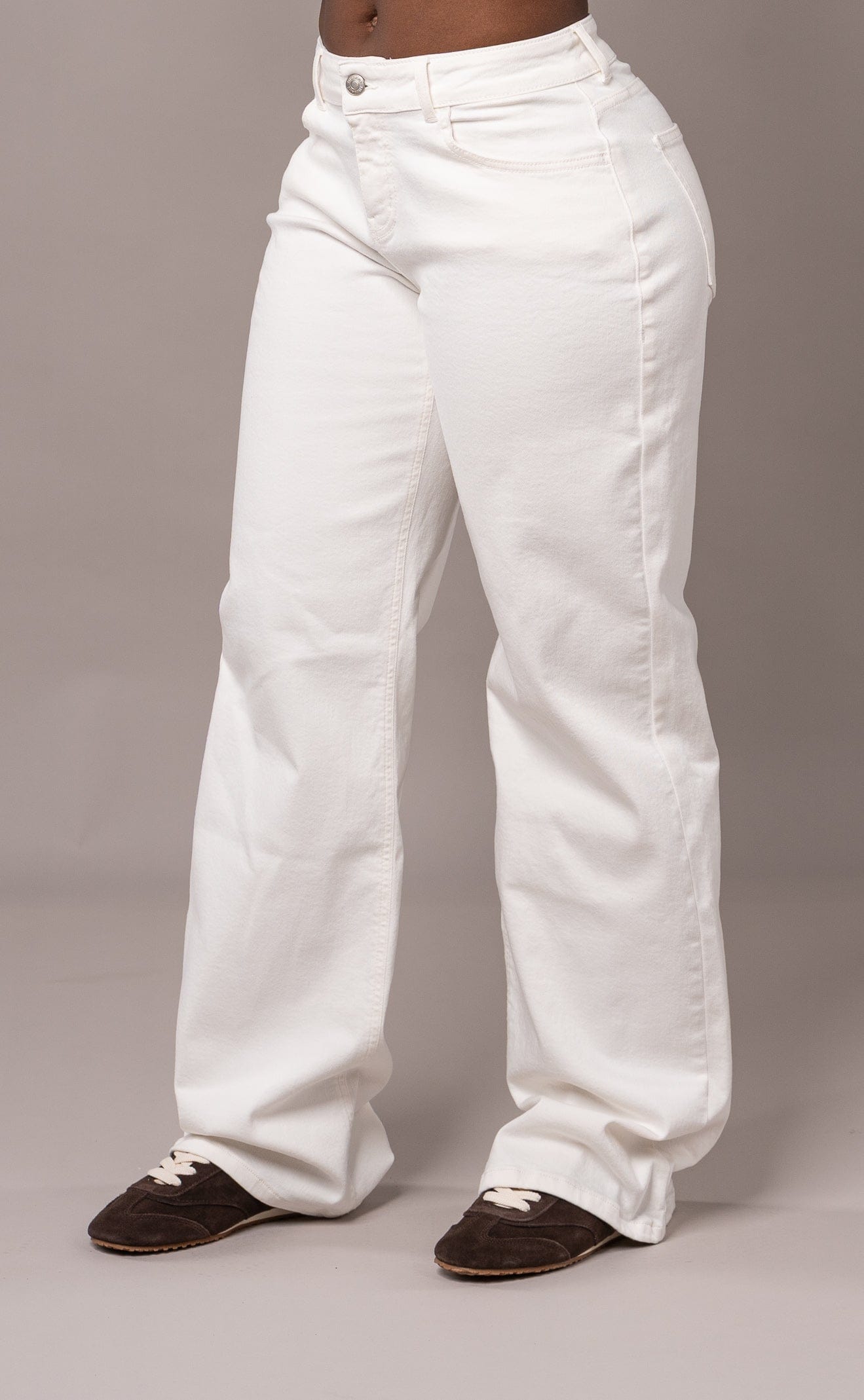 Womens Baggy Low Waisted Fitjeans - White
